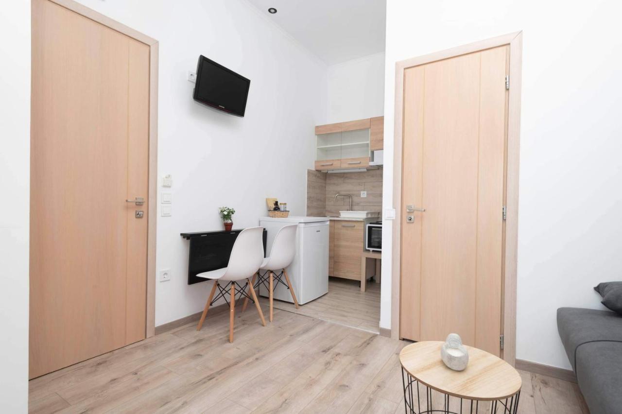 Giorgos' House Gialova Apartman Kültér fotó